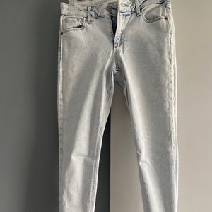 Light Wash Jeans